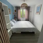 Appartement Avec Chambre, Terrasse Et Jardinet Proche Plage, Foret Pins, Piste Cyclable, *